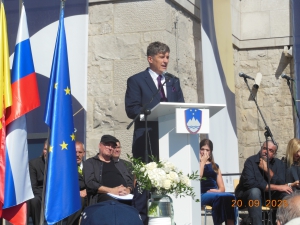 Cerje Vseslovensko zborovanje za mir