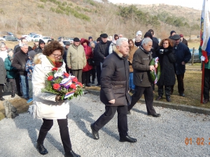 Spominska slovesnost v Dovcah pri Komnu