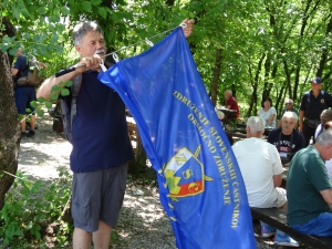 Proslava pri spomeniku 